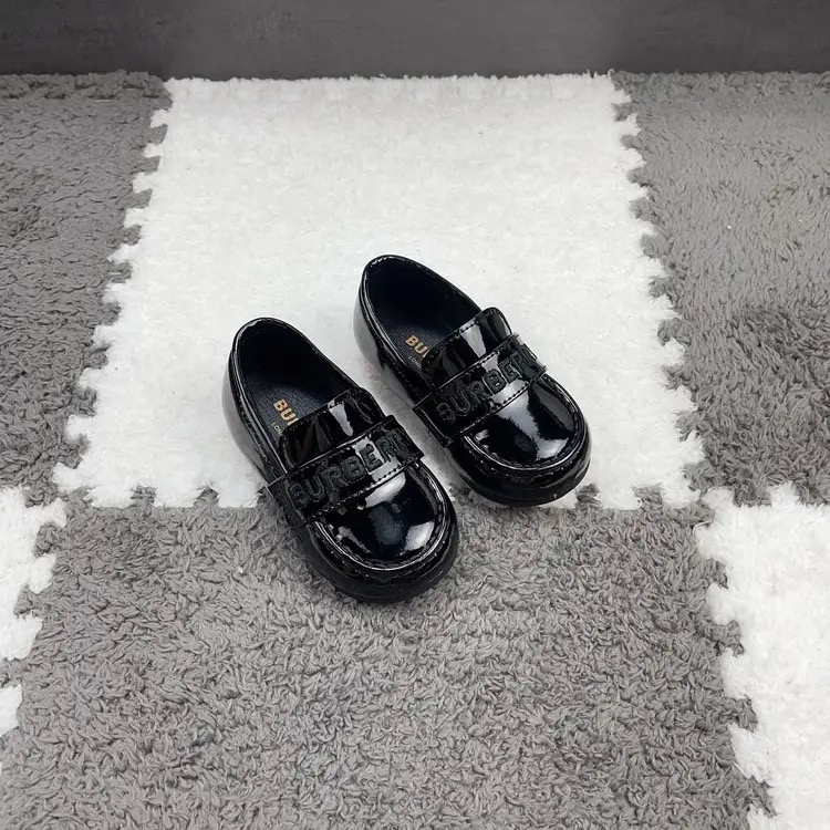 Baby childrens shoes 241023