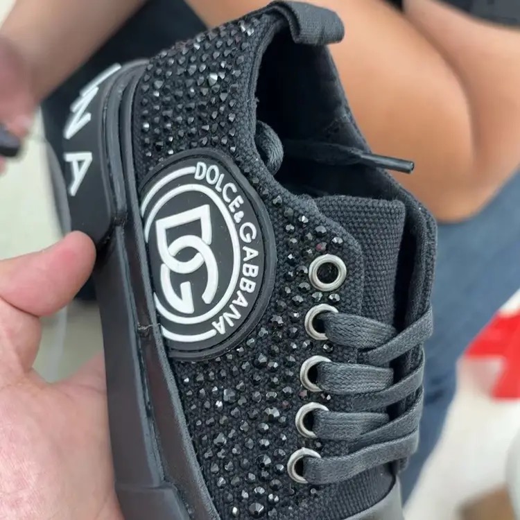Baby childrens shoes 241023