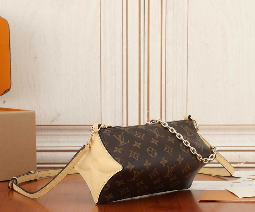 Bloom Pouch M11303 M11672 22.5x13x13cm