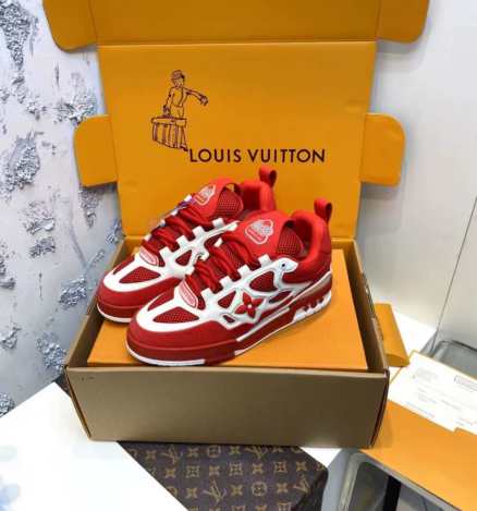 L\V TRAINERS 241030