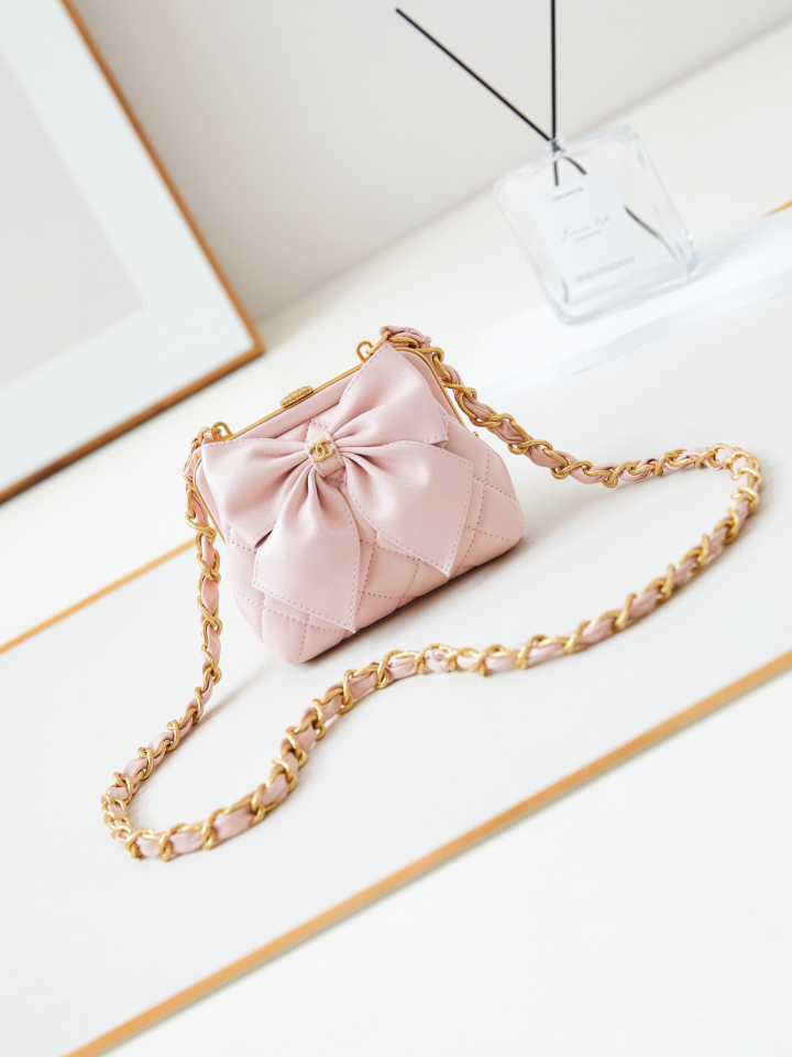 CH@NEL handbag 241031