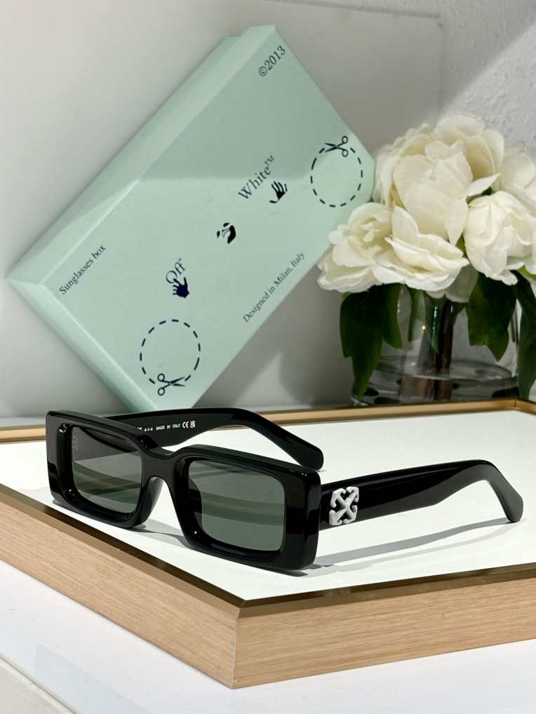 0FF-WHITE sunglasses 241103