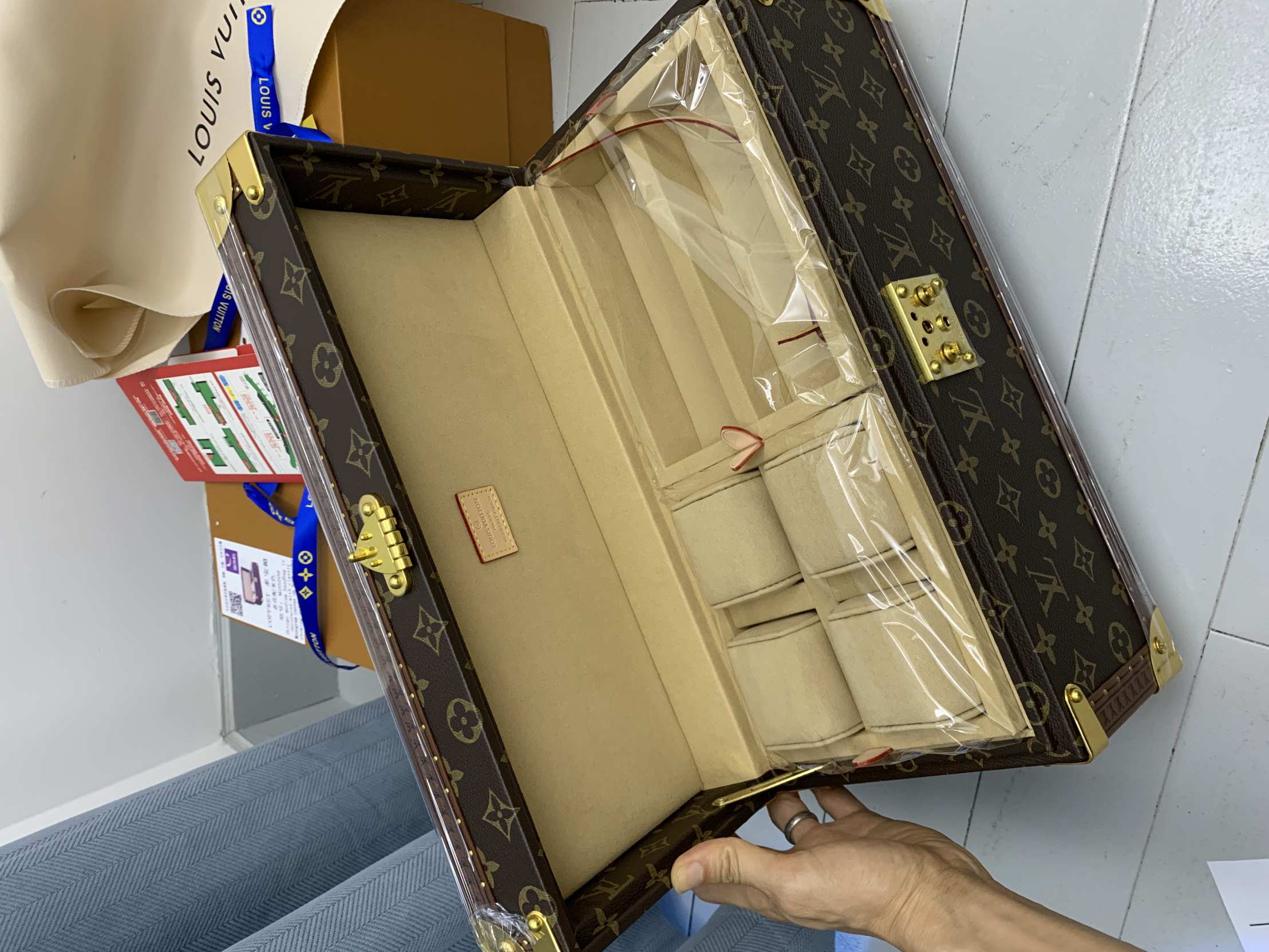 SHIPPING PHOTOS 20241104