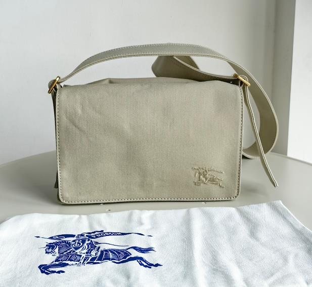 BUR-BER-RY MENS BAG  25 x 8 x 16cm