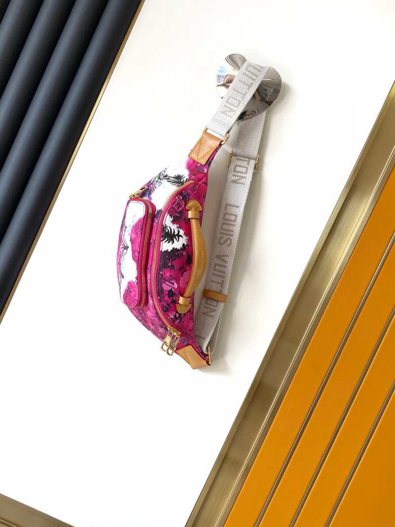 M24492 M249870  M40736 Rush BUMBAG 30 x 15 x 8CM  Monogram Craggy