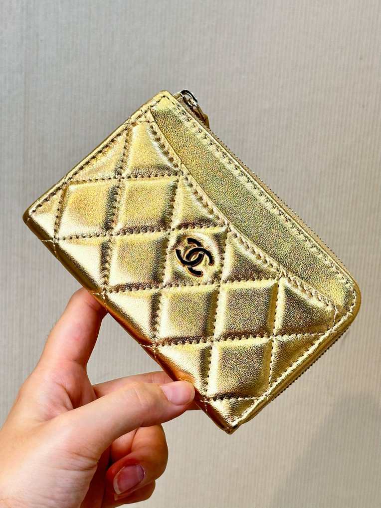CH@NEL WALLET 241105 3179 GOLD SILVER