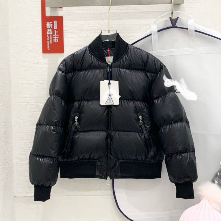 M0NCLER WOMENS down JACKET 