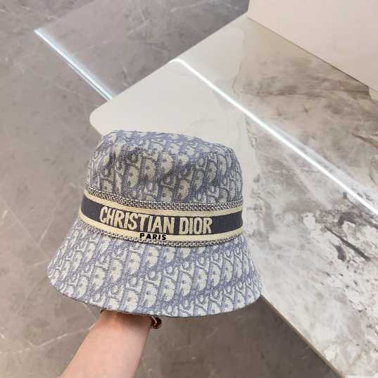 brands hat 241115