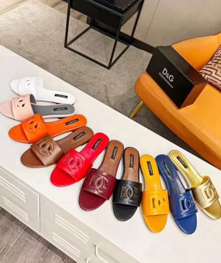 DG womens slippers 241115