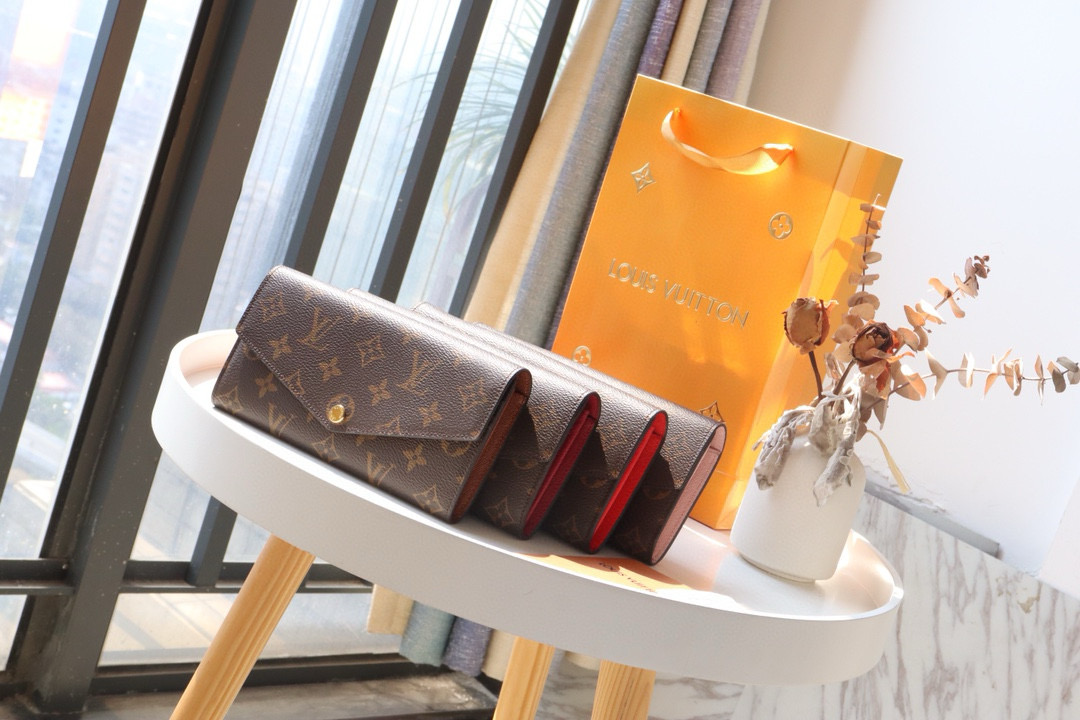 SARAH wallet M60531 19x3.5x10