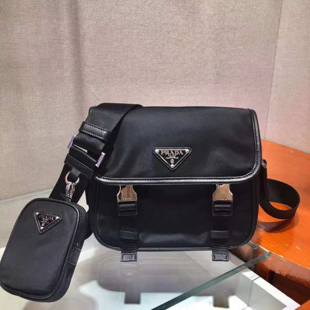 PRAD@ MENS BAG 2VD034  22 x 16 x 8.5cm