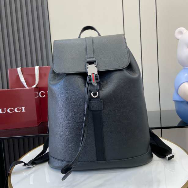 GUCCl new BACKPACK bag