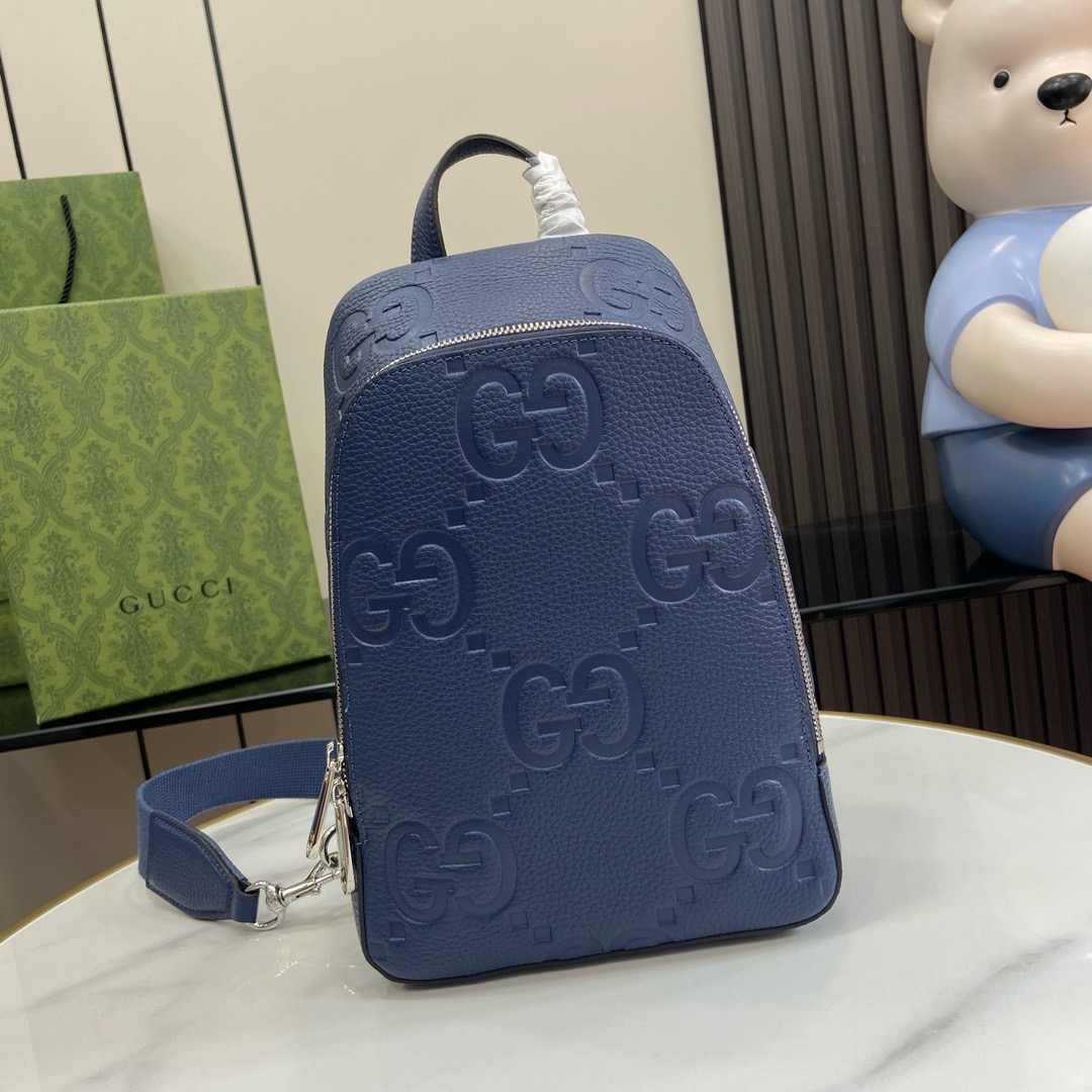 GUCCl mens sling bag 766937  19X29X7cm