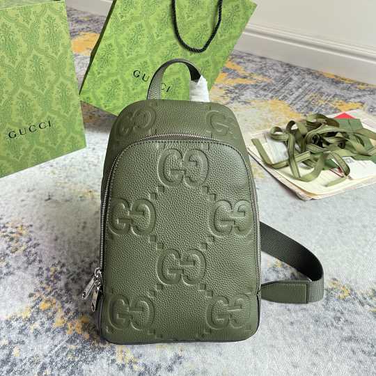 GUCCl mens sling bag 766937  19X29X7cm