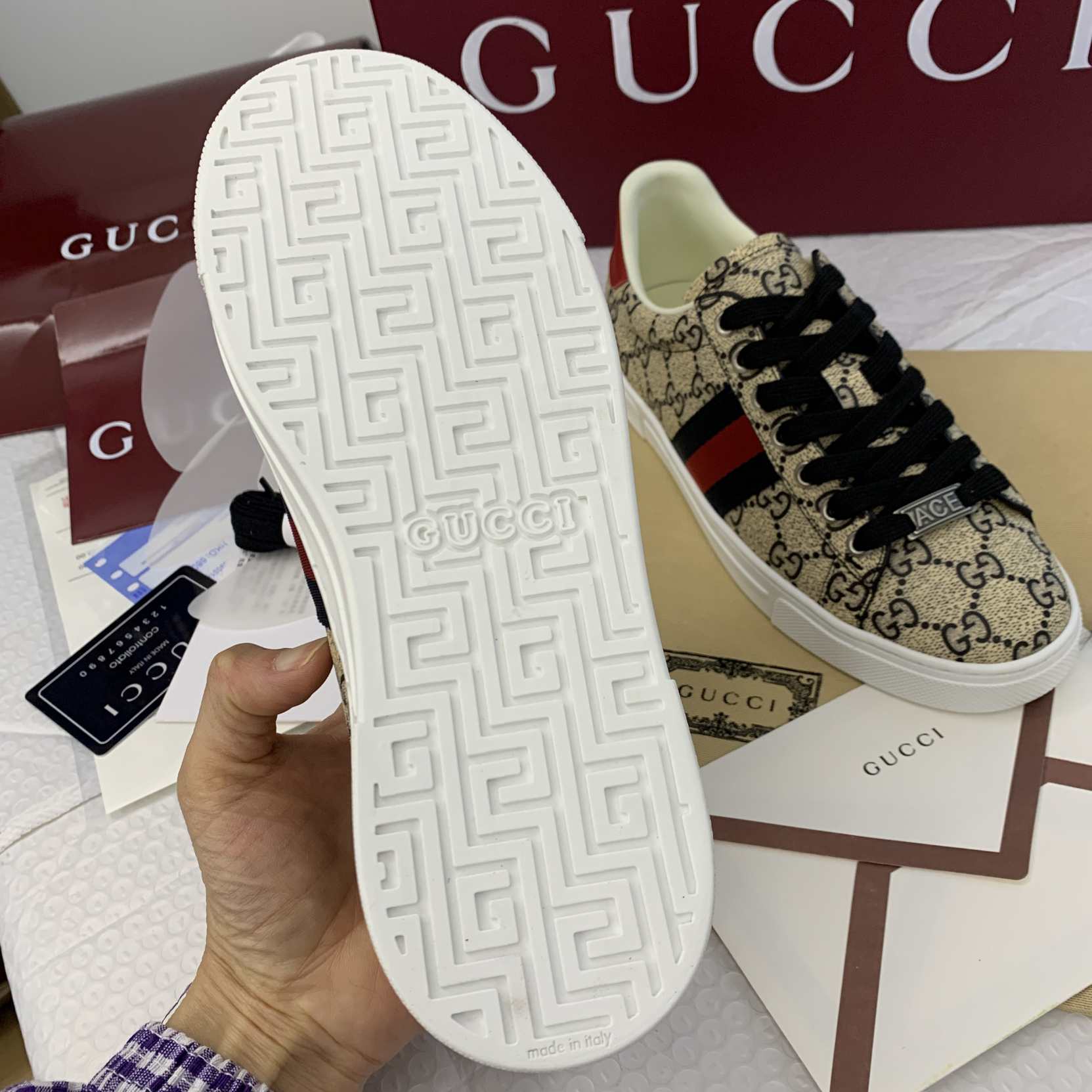 SHIPPING 250526