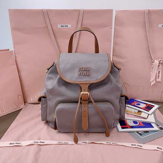 MIUMlU backpack handbag 250526