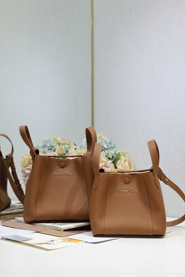DlOR new womens handbag 20250606