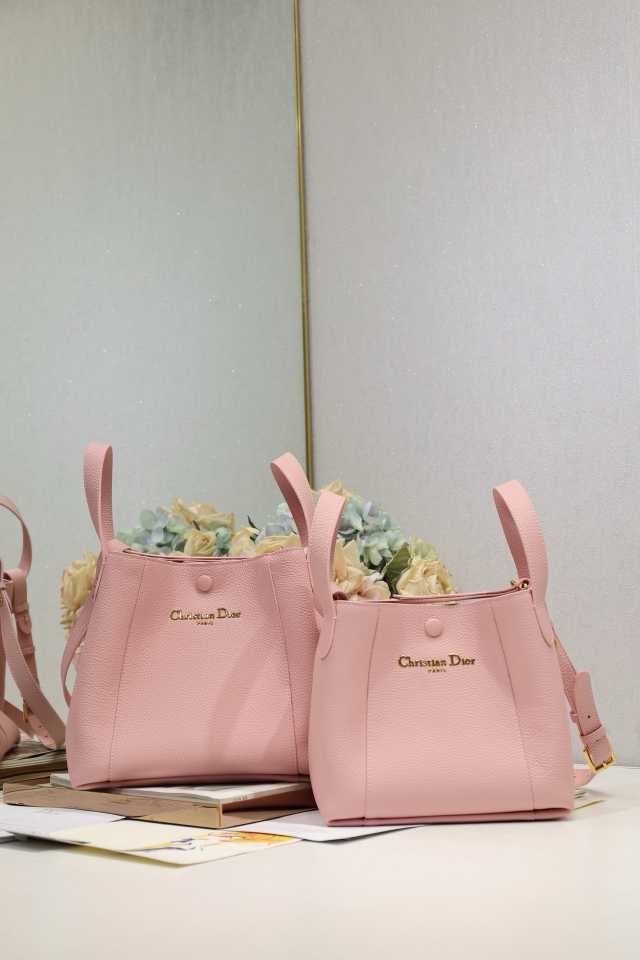 DlOR new womens handbag 20250606