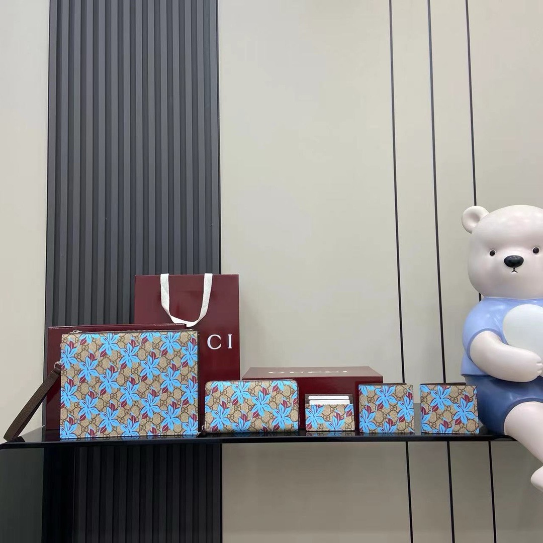 GUCCl wallet new 250606