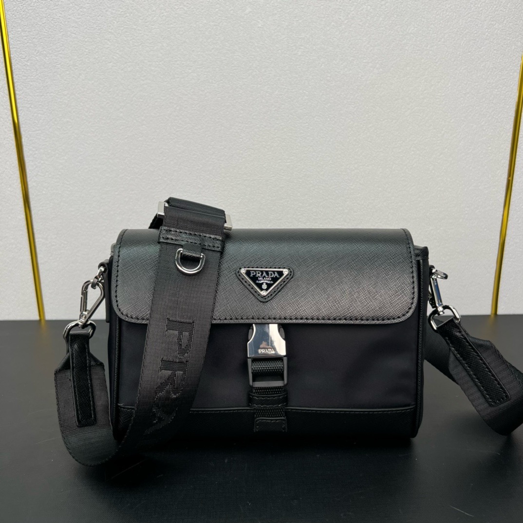 Pr@da mens bag new 20250622