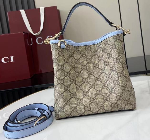 GUCCI NEW WOMENS HANDBAG 815118 19x18x11cm GG Emblem 250623