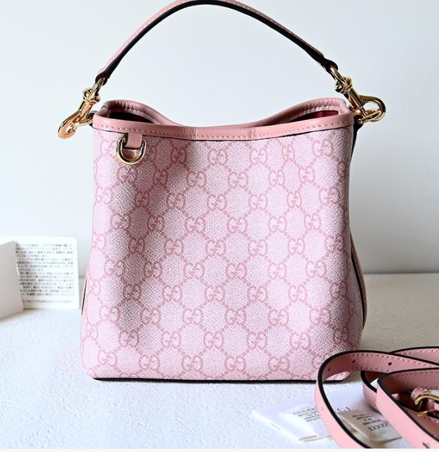 GUCCI NEW WOMENS HANDBAG 815118 19x18x11cm GG Emblem 250623