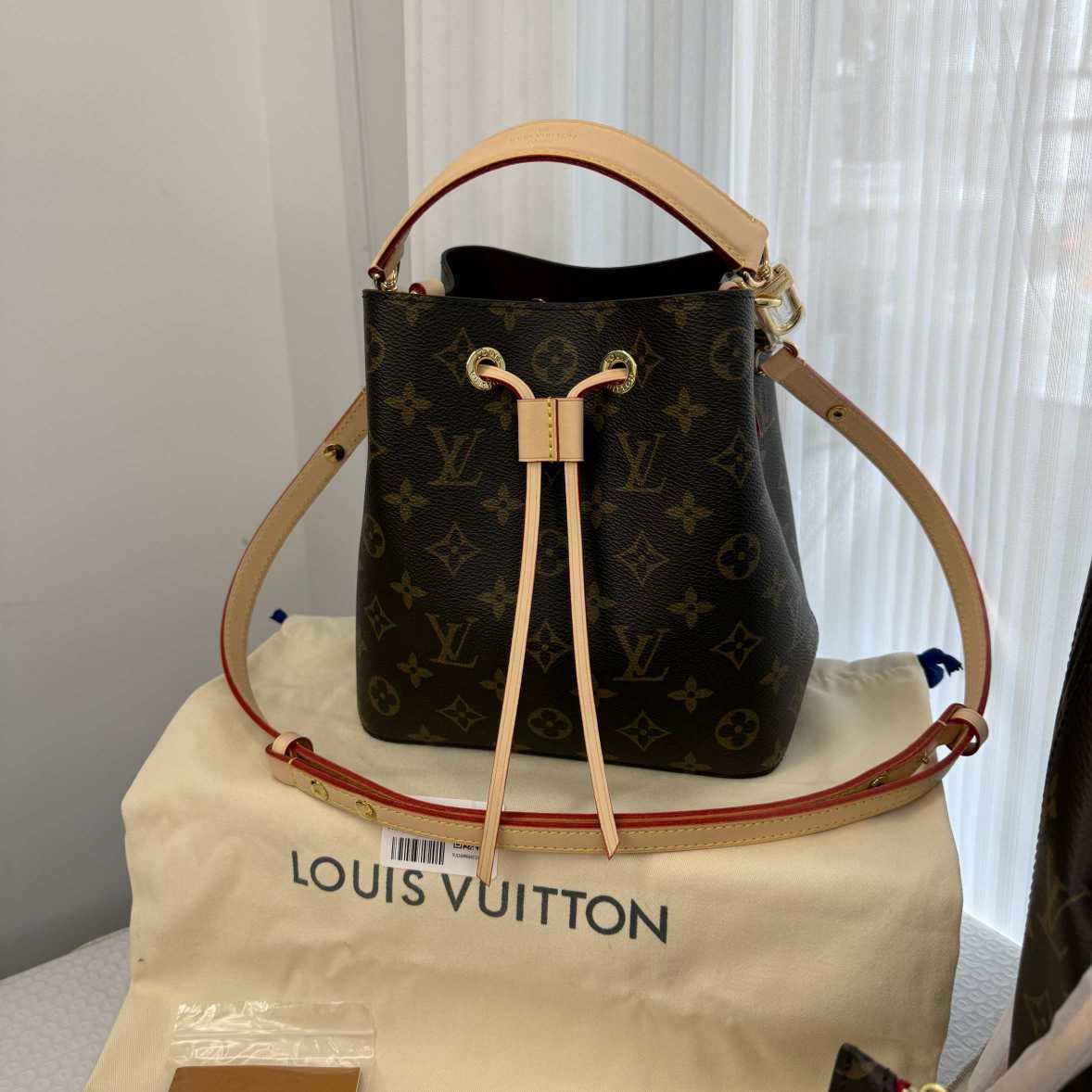 L\V NEW HANDBAG 250707