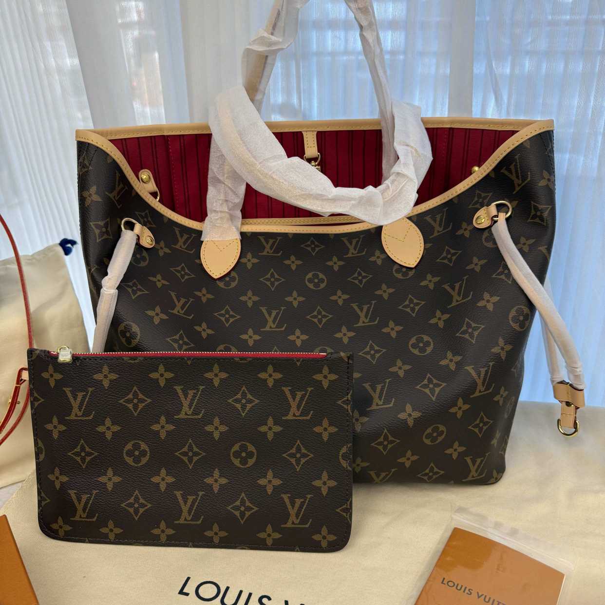 L\V NEW HANDBAG 250707