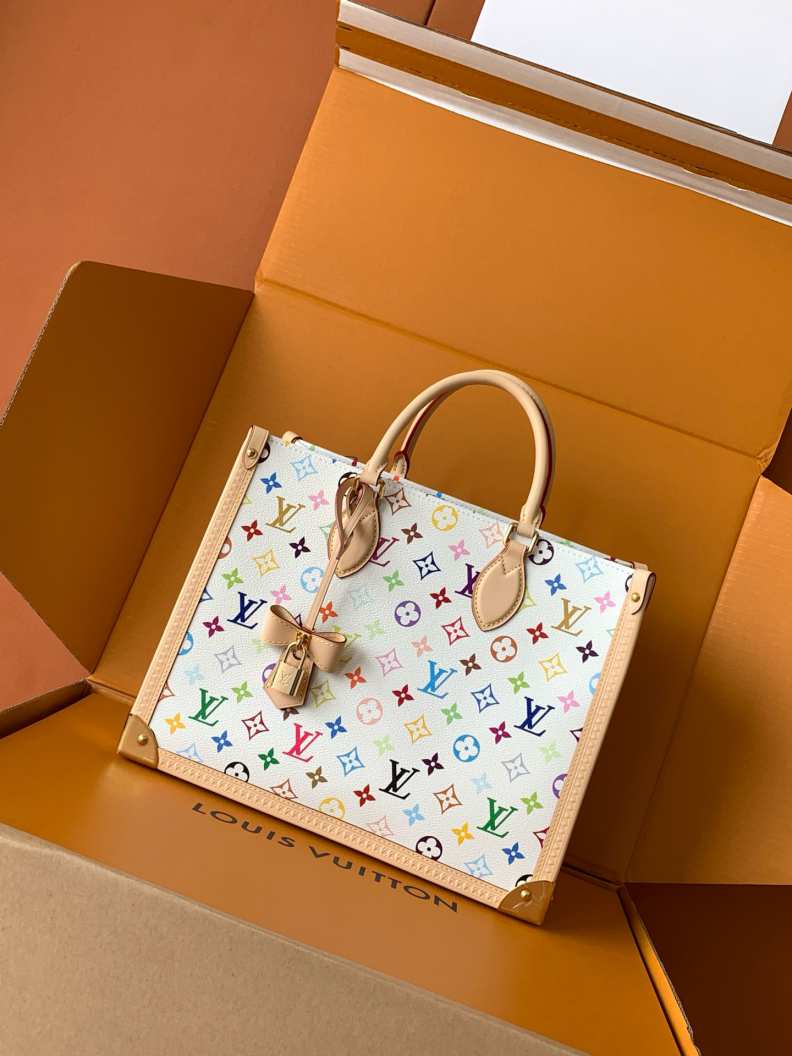 L\V NEW WOMENS HANDBAG 250731