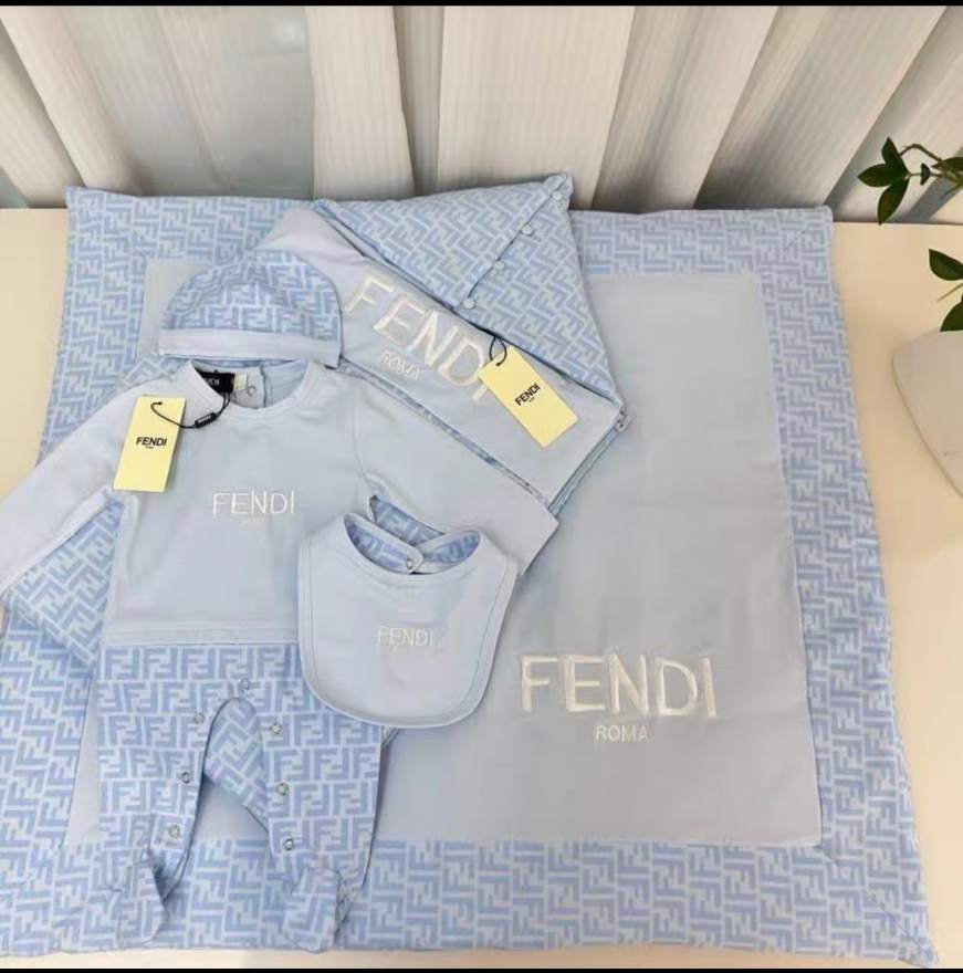 Brands baby clothing 250806
