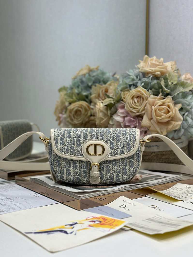 DlOR new womens handbag 251004