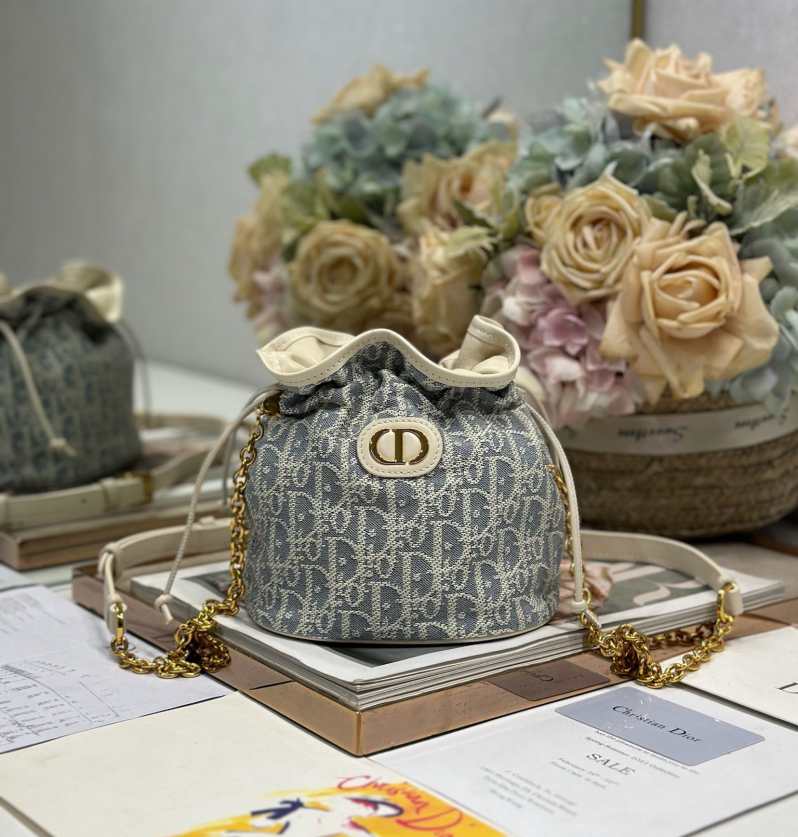 DlOR new womens handbag 251004