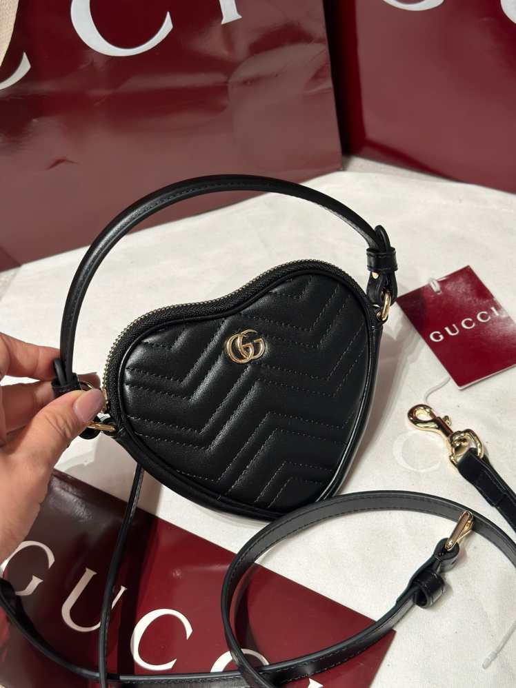 GUCCl womens handbag new 251009