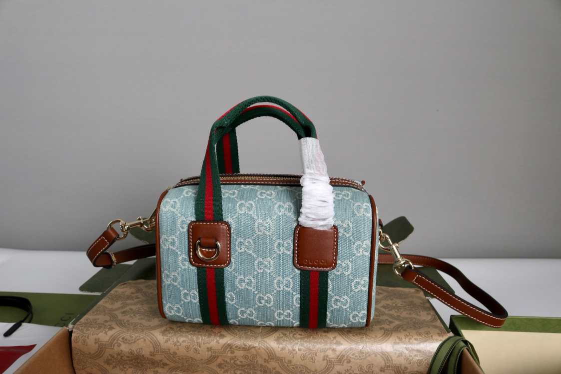 GUCCl womens handbag new 251009