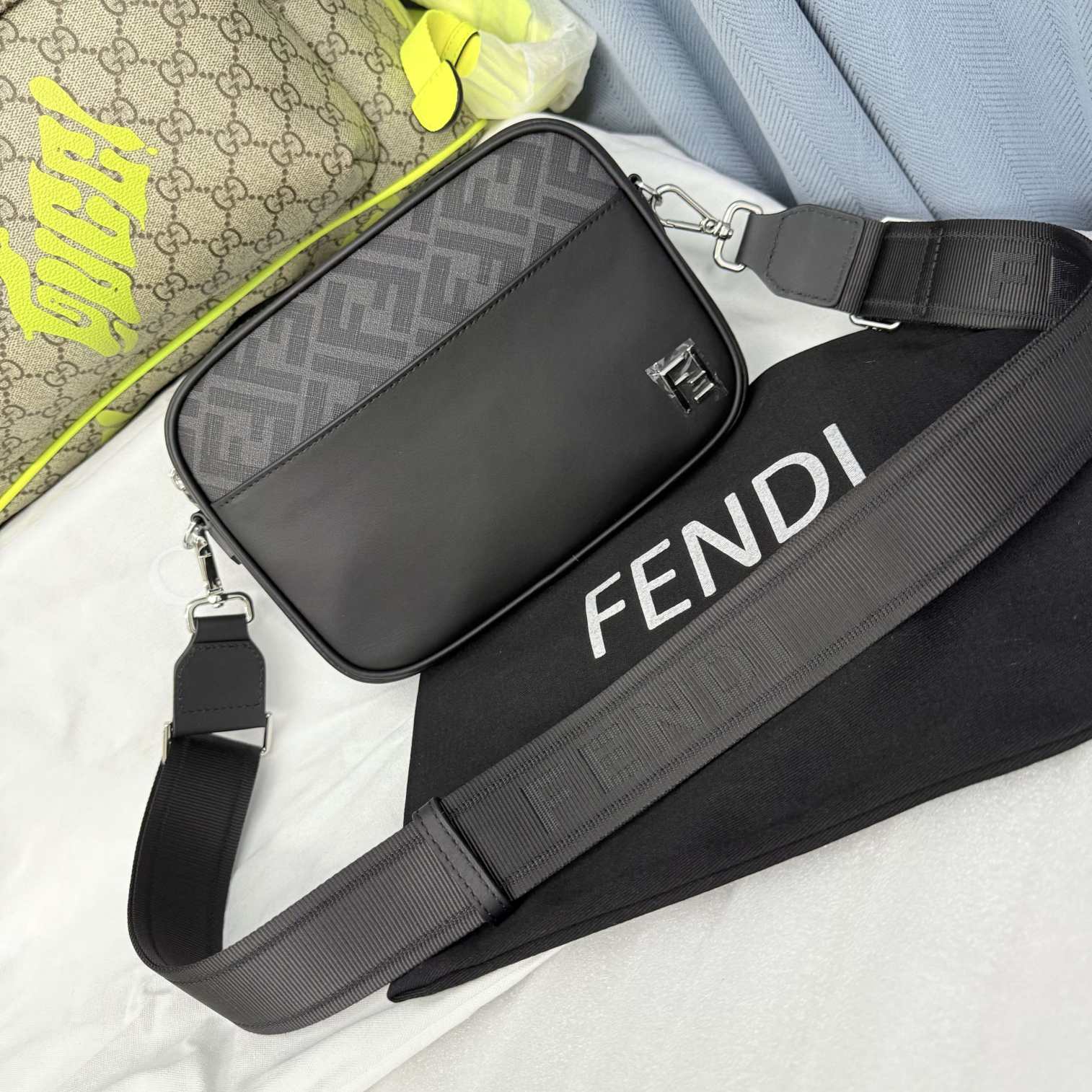 FENDl mens bag 251103