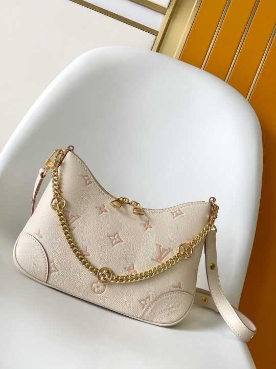 L\V womens new handbag 251103