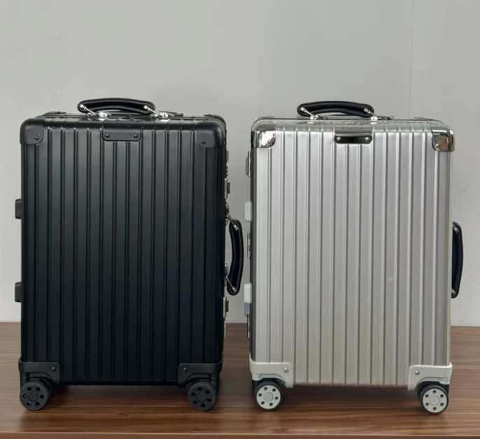 RIMOWA SUITCASE 251103