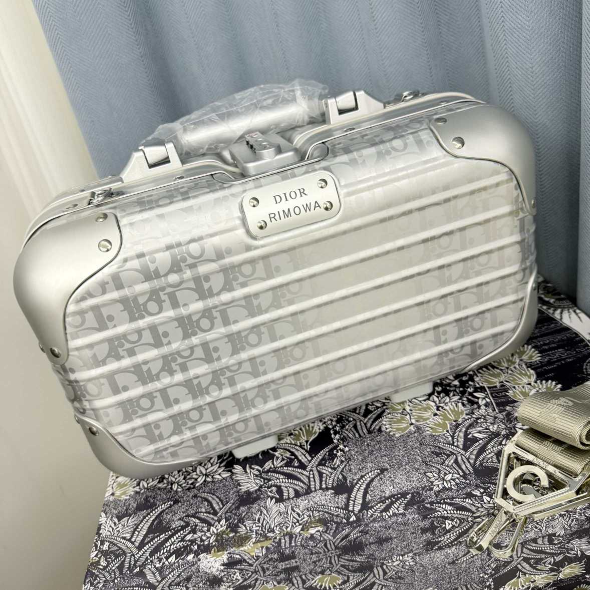 DlOR RlMOWA COSMETIC CASE HANDBAG 260114