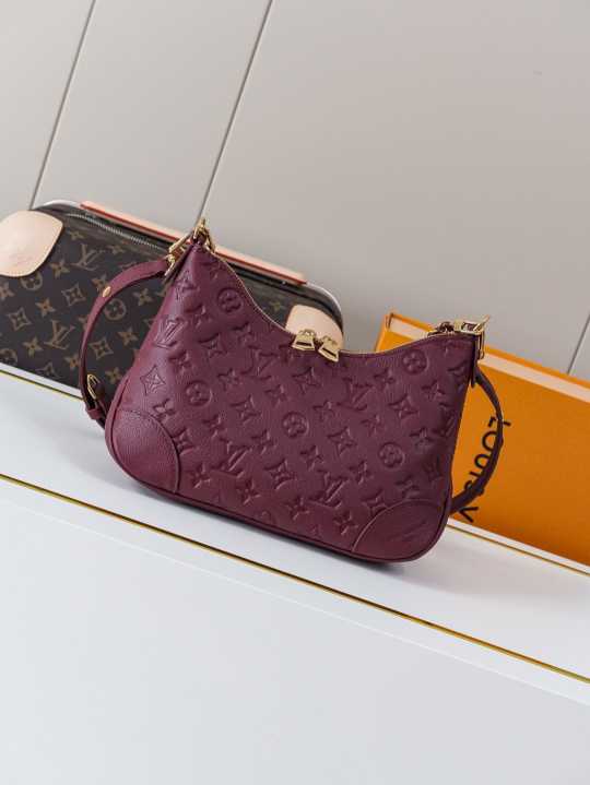 L\V NEW womens handbag 260118