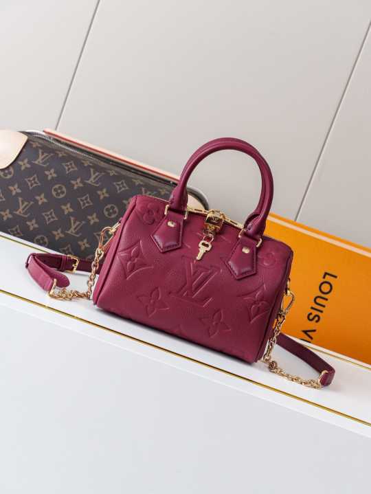 L\V NEW womens handbag 260118