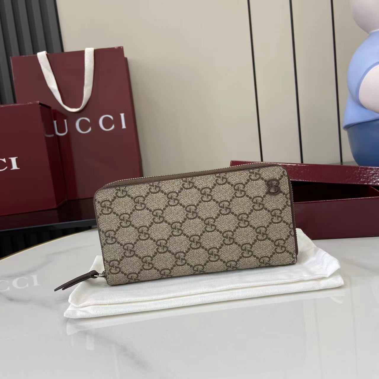 GUCCl new wallet 260119