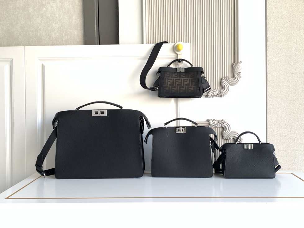 FENDl new bag 260202