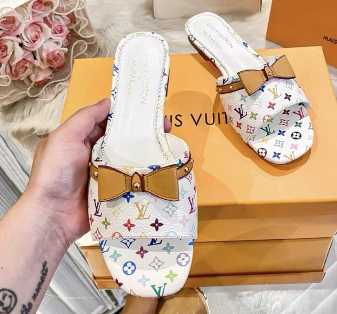 L\V Slippers sandals 260202