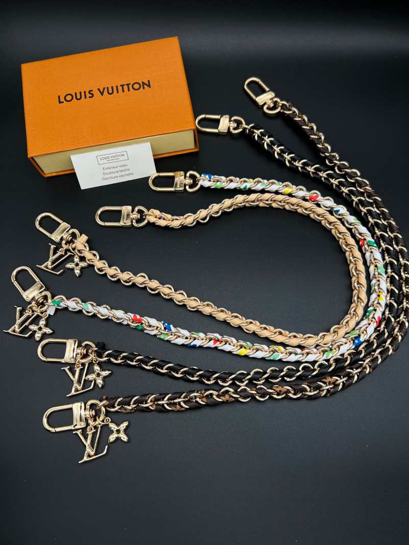 L\V Accessories 260202